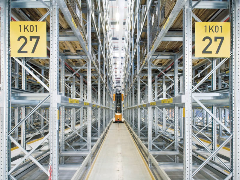 Very Narrow Aisle Racking System